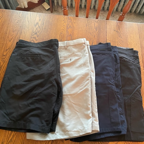 Men’s size 42 shorts, you get 4 pair when you purchase - Picture 2 of 2